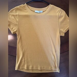 Wilfred Free Aritzia Go-to t-shirt, size medium like new!